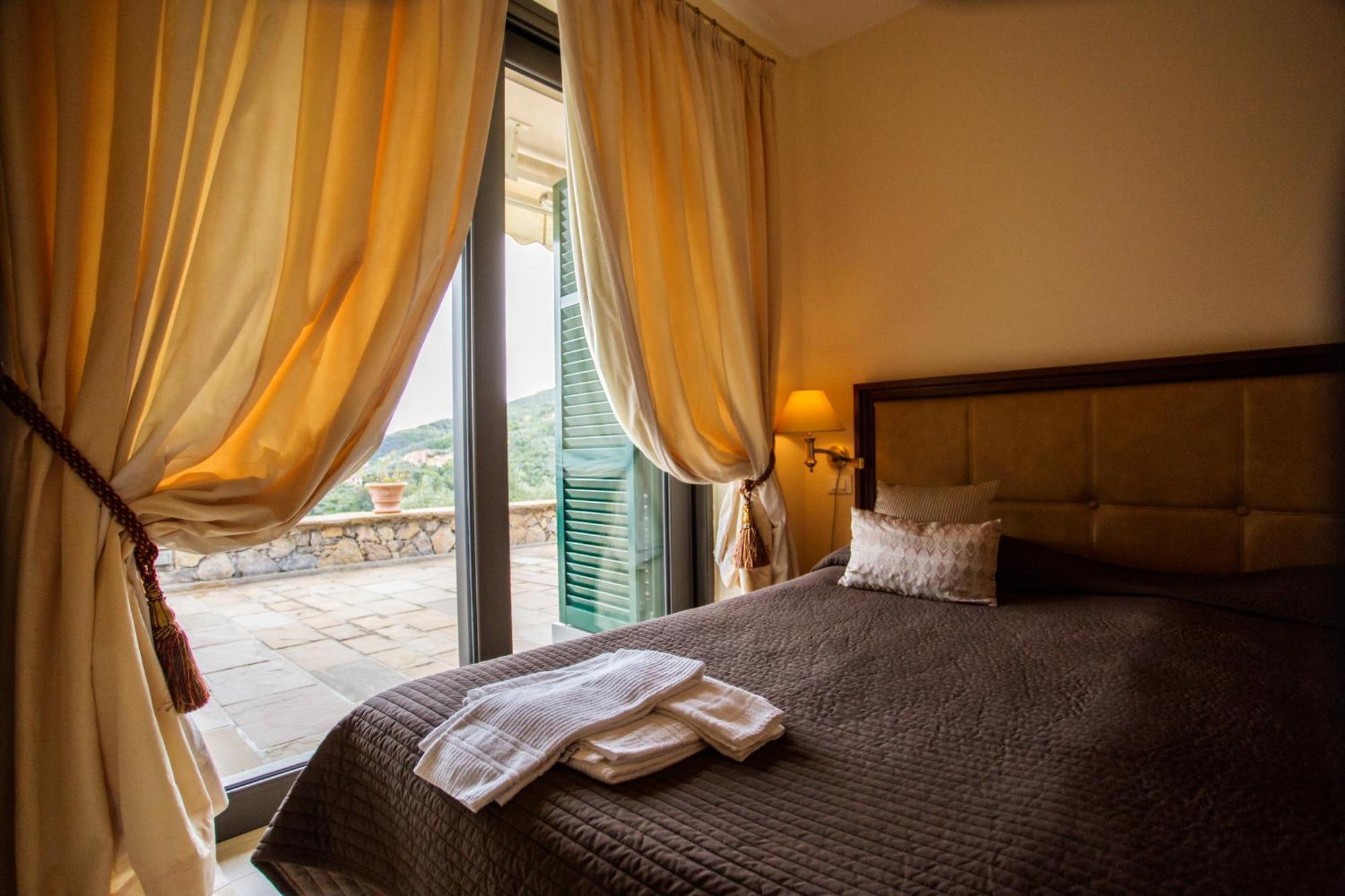 Miramare Apartments&Suites La Spezia Cameră foto